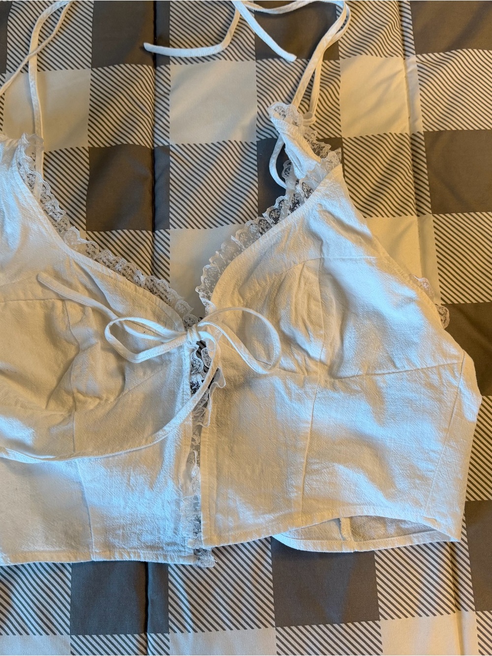 Forever 21 White Lace-Trim Tie-Front Camisole bralette tie top size Large